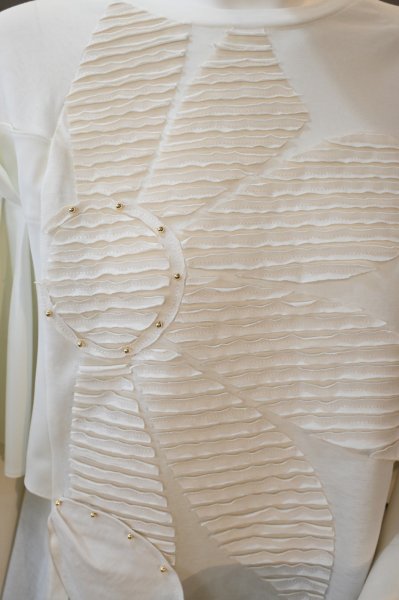 画像3: POTECHINO フラワーカットカットソー (3)