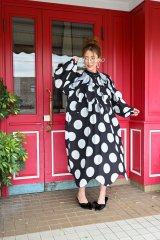 さえら、アンリコ。コート ポテチーノ。ワンピース さえら、アンリコ。コート ポテチーノ。ワンピース