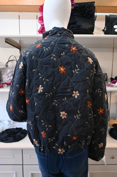 画像3: AKIAKANE　羽織(花柄キルト） (3)