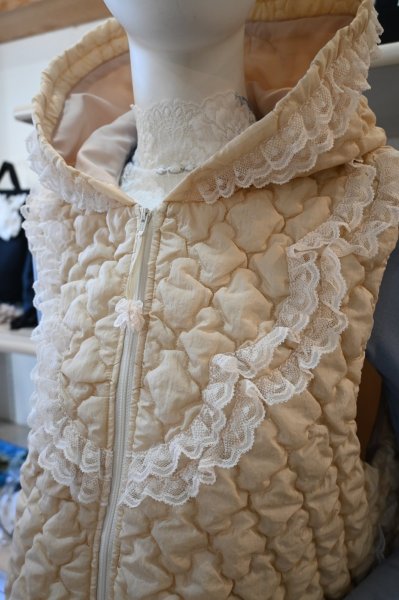 画像2: HISCHRONE　ナイロンキルトベスト (2)