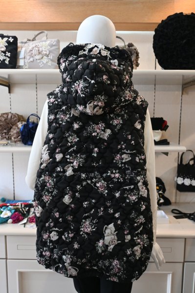 画像9: HISCHRONE　プリントキルトベスト  ☆３サイズ入荷しました☆ (9)