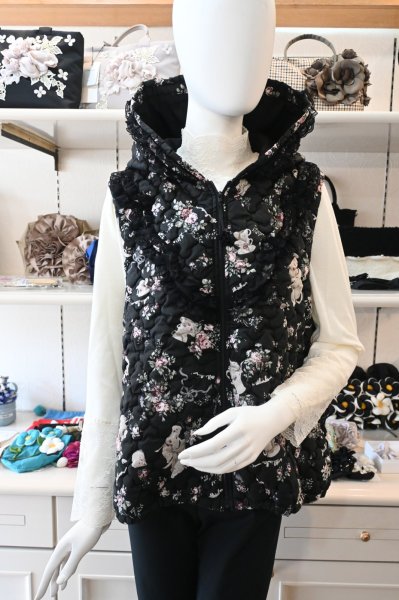 画像3: HISCHRONE　プリントキルトベスト  ☆３サイズ入荷しました☆ (3)