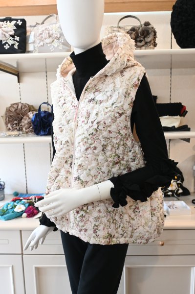 画像2: HISCHRONE　プリントキルトベスト  ☆３サイズ入荷しました☆ (2)